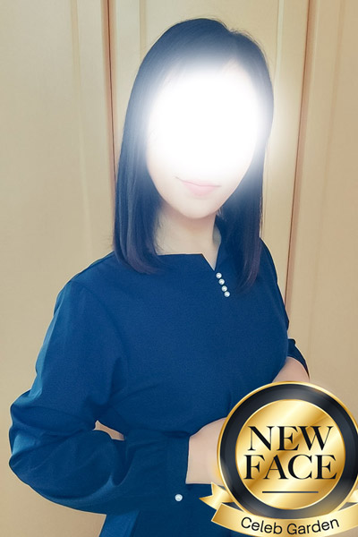 新人コトネ