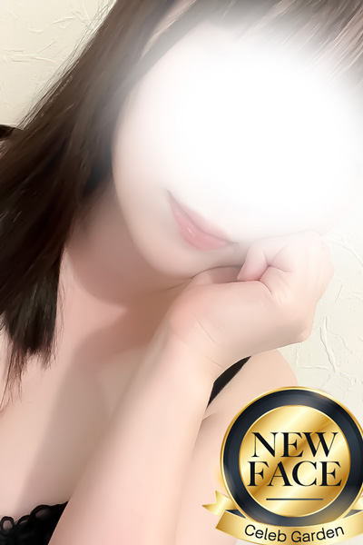 新人ミユ